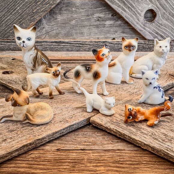 Most Adorable Collection of 9 - Vintage Miniature Cat and Kitten Figurines - Picture 1 of 10